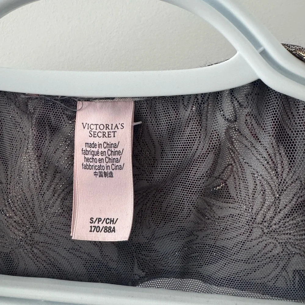 Floral Ruffle Bodysuit - Picture 3 of 3